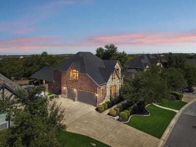 Photo 3 of 40 at 388 Desert Willow WAY - 4 bed 3 bath home