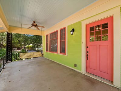 Property photo 3 at 39 Chalmers Ave - 2 bed 1 bath home