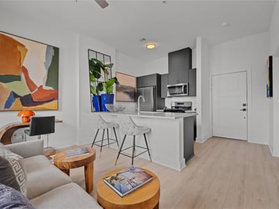 Property photo 5 at 3900 Berkman DR Unit #308 - 1 bed 1 bath home