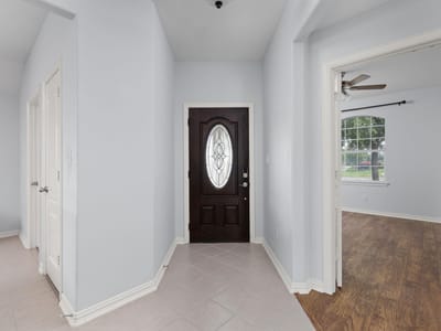 Living area at 3900 Brean Down RD - 4 bed 2 bath home