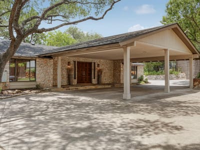Property photo 3 at 3902 Knollwood DR Unit #A - 4 bed 2 bath home