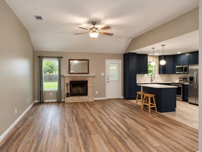 Photo 5 of 13 at 3903 Water Oak DR - 3 bed 2 bath home