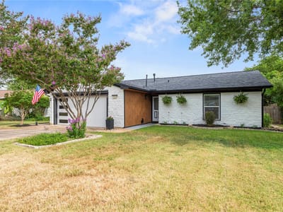 Property photo 3 at 3908 Rolling HL - 3 bed 2 bath home