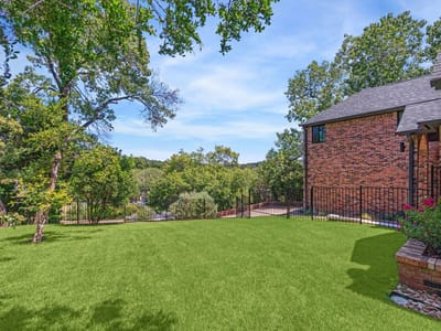 Property photo 3 at 3911 Dry Creek DR - 3 bed 2 bath home
