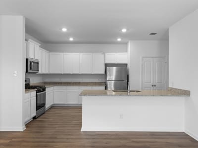 Photo 4 of 21 at 392 Low Pasture TRL - 5 bed 3 bath home