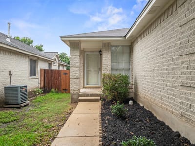 Kitchen at 3920 Whitey Ford WAY - 3 bed 2 bath home