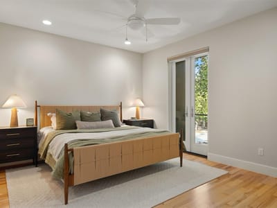 Property photo 5 at 3921 Threadgill ST - 2 bed 2 bath home