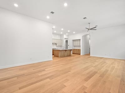 Photo 5 of 40 at 394 Jackson River LOOP - 4 bed 3 bath home