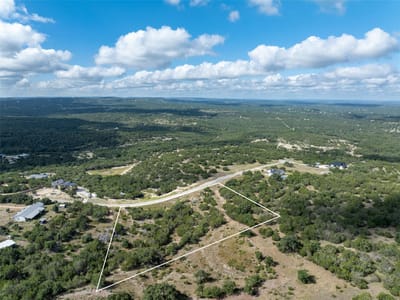 Living area at 394 Vail River Rd - Northridge Ph 3, Dripping Springs, TX