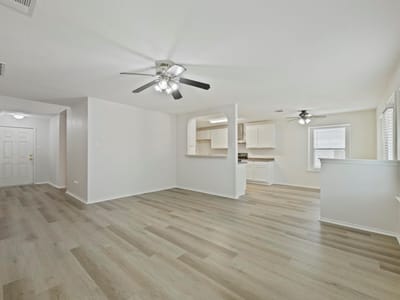 Property photo 4 at 399 Paddington DR - 3 bed 2 bath home