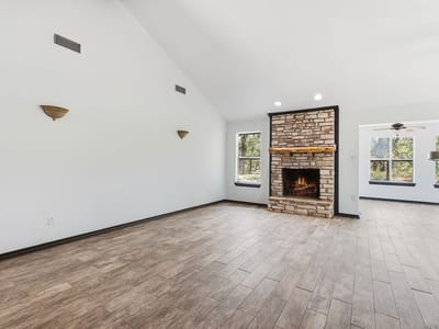 Property photo 4 at 4 & 6 Acacia DR - 3 bed 2 bath home