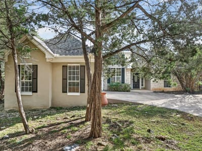 Property photo 2 at 4 Cedarwood CIR - 3 bed 2 bath home