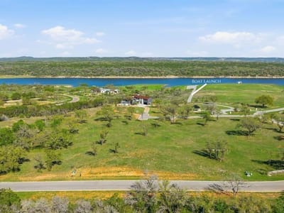 Living area at 4 Creek Hollow WAY - THE LANDINGS AT LAKE TRAVIS, Spicewood, TX