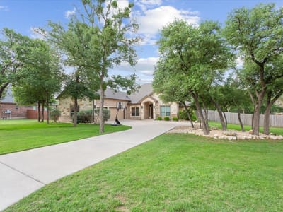 Living area at 4 Salta Ct - 4 bed 3 bath home
