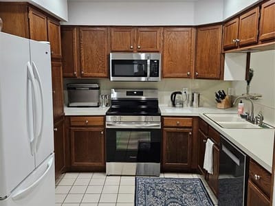 Kitchen at 40 Cypress Pt - 3 bed 3 bath home