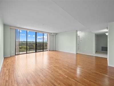 Photo 4 of 22 at 40 N Interstate 35 Highway Unit #8C4 - 2 bed 2 bath home