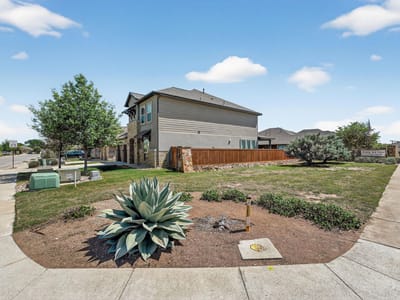 Property photo 3 at 400 Cortona LN - 4 bed 3 bath home