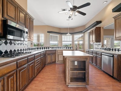 Kitchen at 400 Hyview Ln - H005D86H - Hutto Abstracts, Hutto, TX