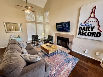 Property photo 5 at 400 W Mary ST - 2 bed 2 bath home