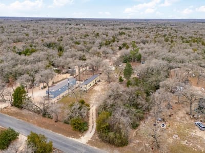 Living area at 4001 County Rd 481 - Cooke H Sur, Thrall, TX