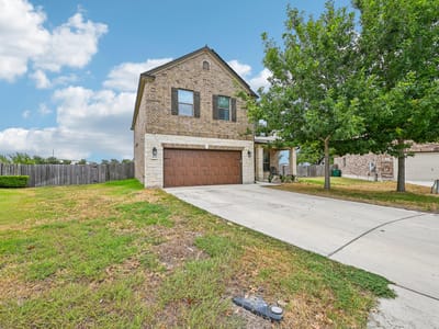 Property photo 3 at 4002 Kings Canyon DR - 4 bed 2 bath home
