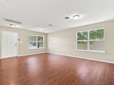 Property photo 5 at 4005 Big Bend TRL - 4 bed 2 bath home