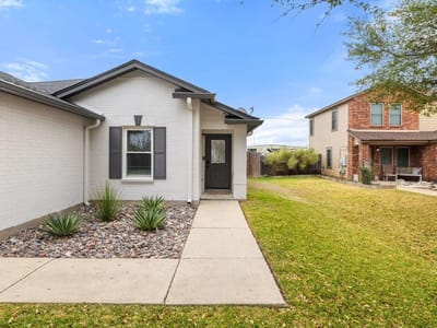 Primary bedroom at 4006 Kings Canyon Dr - 3 bed 2 bath home