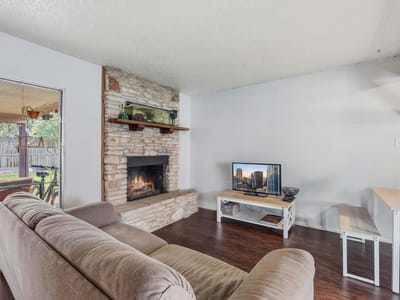 Living area at 4008 Cima Serena DR Unit #A/B - Austin Woods Amd, Austin, TX