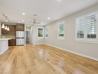 Property photo 3 at 4008 Valley View Rd Unit #A - 3 bed 3 bath home