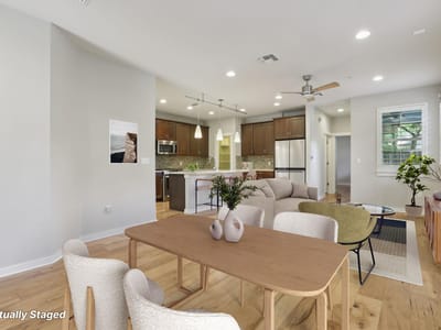 Property photo 4 at 4008 Valley View Rd Unit #A - 3 bed 3 bath home