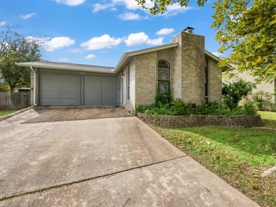 Photo 5 of 40 at 4009 Hillside DR - 3 bed 2 bath home