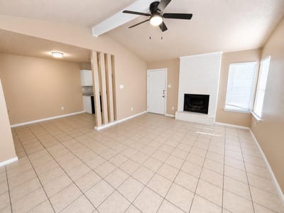 Property photo 3 at 4009 Stonebridge DR Unit #A - 2 bed 1 bath home