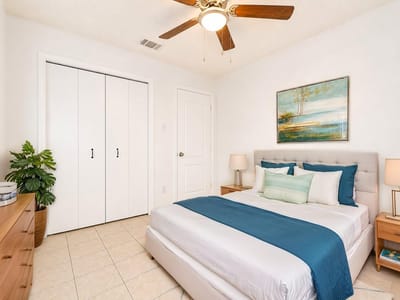 Property photo 4 at 4009 Stonebridge DR Unit #A - 2 bed 1 bath home