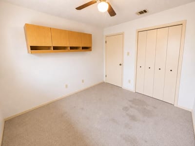 Property photo 5 at 4009 Stonebridge DR Unit #B - 2 bed 1 bath home