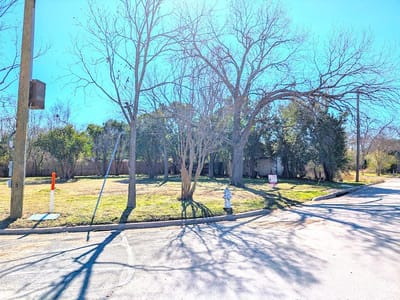 Property photo 4 at 401 Oak PLZ - Dean Terrace, Austin, TX