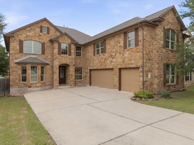 Living area at 401 Spanish Mustang Dr - 5 bed 4 bath home