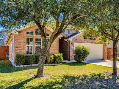 Primary bedroom at 401 Strawberry Blonde DR - 3 bed 2 bath home