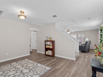 Property photo 4 at 4010 Kings Canyon DR - 3 bed 2 bath home