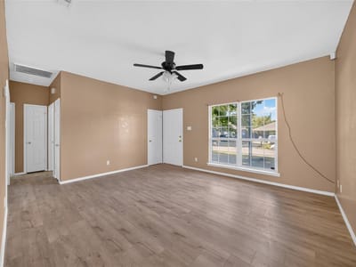 Property photo 5 at 403 Davidson DR - 2 bed 1 bath home