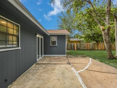 Property photo 2 at 403 Edmond ST - 3 bed 2 bath home