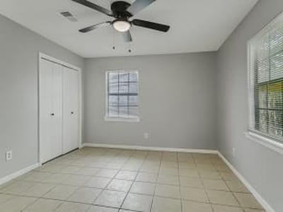 Property photo 5 at 403 Edmond ST - 3 bed 2 bath home