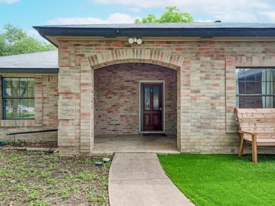 Kitchen at 403 Hickory Ridge TRL - 3 bed 2 bath home