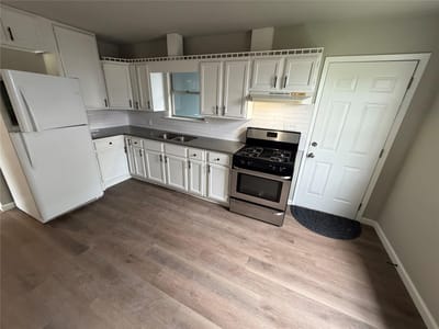 Primary bedroom at 403 N 1st ST - 2 bed 1 bath home