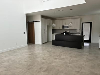Living area at 403 Summit Ridge DR - 3 bed 2 bath home