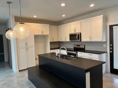 Primary bedroom at 403 Summit Ridge DR - 3 bed 2 bath home