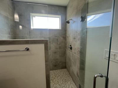 Property photo 3 at 403 Summit Ridge DR - 3 bed 2 bath home