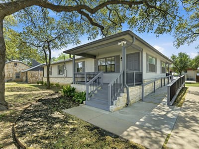 Primary bedroom at 403 W Anderson Ave - Round Rock City, Round Rock, TX