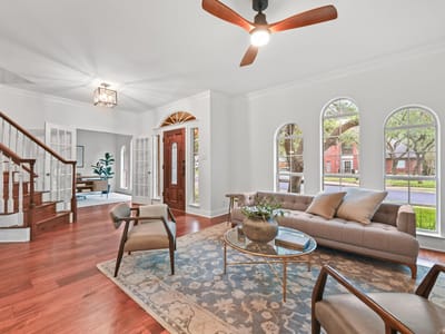 Photo 3 of 33 at 4030 Shavano DR - 4 bed 2 bath home
