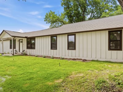 Kitchen at 404 E Wolf ST - 4 bed 3 bath home