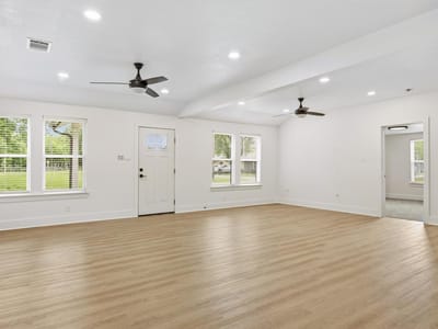 Primary bedroom at 404 E Wolf ST - 4 bed 3 bath home